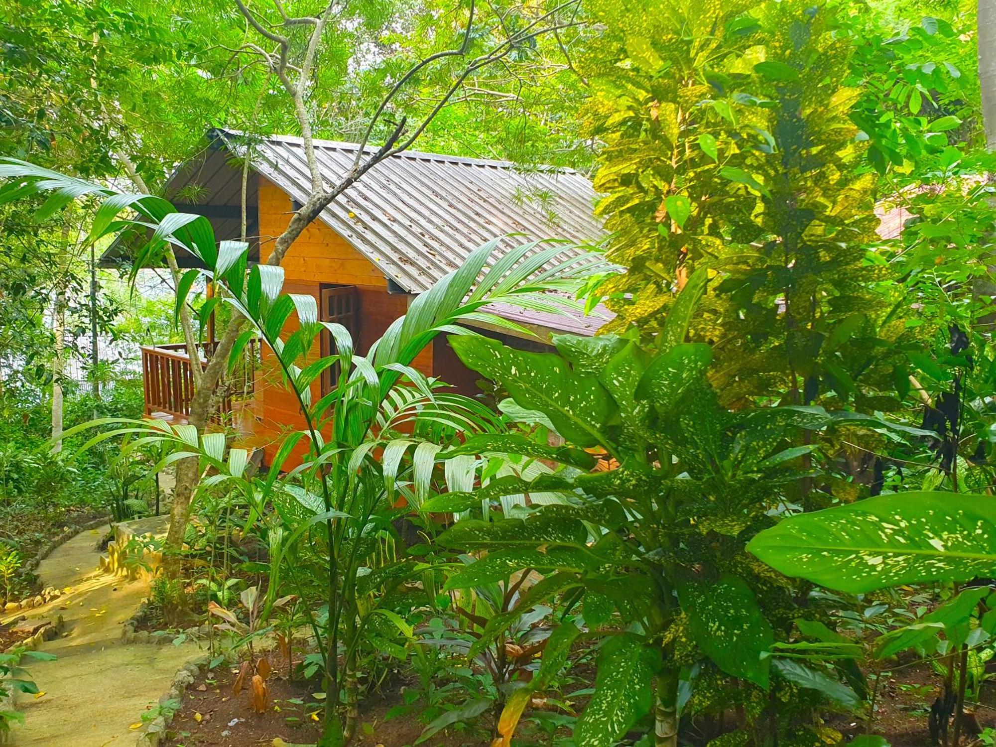 Santi Garden Bungalows Iboih Dış mekan fotoğraf